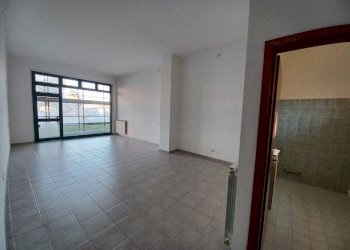 Foto 5 - Locale Commerciale via sanzio, Fagnano Olona - foto 5