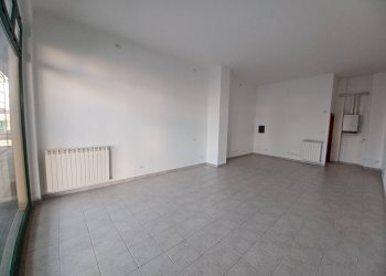 Foto 8 - Locale Commerciale via sanzio, Fagnano Olona - foto 8