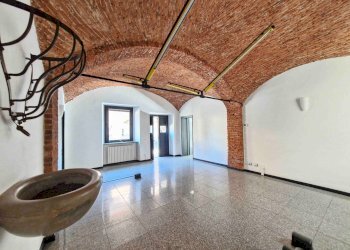 Foto 1 - Negozio Via crosti, Tradate - foto 1