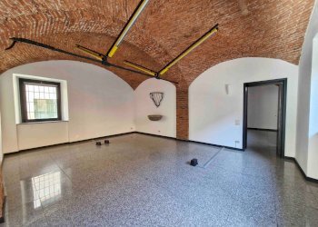 Foto 3 - Negozio Via crosti, Tradate - foto 3