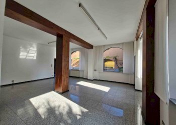 Foto 4 - Negozio Via crosti, Tradate - foto 4