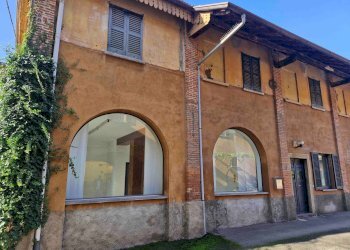 Foto 5 - Negozio Via crosti, Tradate - foto 5