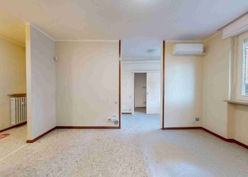 Foto 3 - Trilocale VIA GARIBALDI, Tradate - foto 3