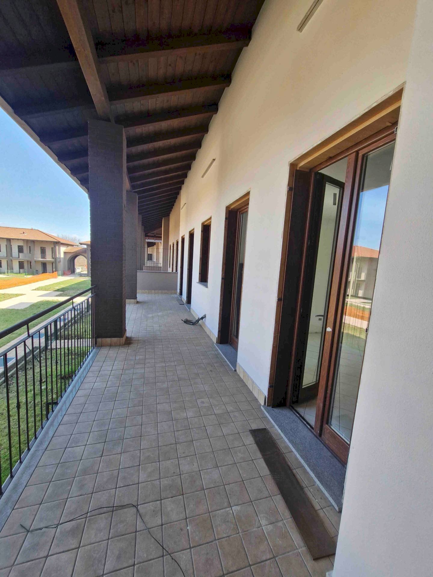 Foto 2 - Three-room apartment via T. A. Edison, Tradate - photo 2