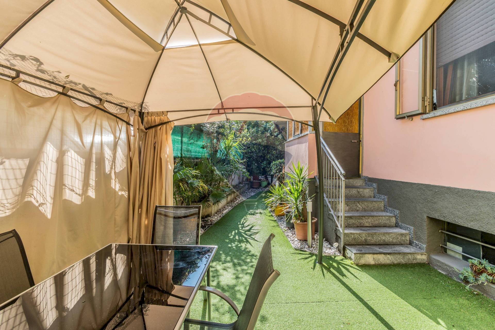 Scale - Villa Via Enrico Toti
 
18, Rho - photo 2