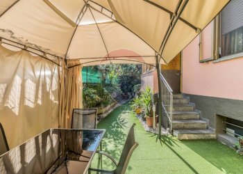 Scale - Villa Via Enrico Toti
 
18, Rho - foto 2