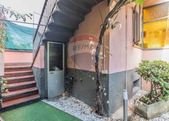 Scale - Villa Via Enrico Toti
 
18, Rho - foto 7