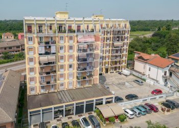 Edificio all\'aperto - Box VIA SAN PIETRO
 
5, Bollate - foto 5