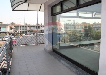 Balcone - Negozio via rodari
 
14U, Trezzano Rosa - foto 3