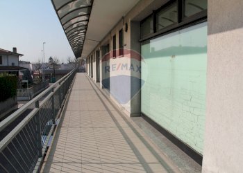 Balcone - Negozio via rodari
 
14U, Trezzano Rosa - foto 9