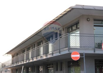 Edificio all\'aperto - Negozio via rodari
 
14U, Trezzano Rosa - foto 10