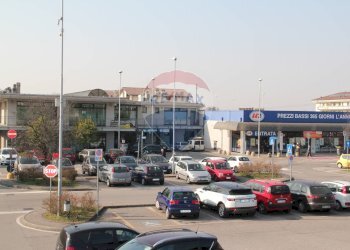 Edificio all\'aperto - Negozio via rodari
 
14U, Trezzano Rosa - foto 13