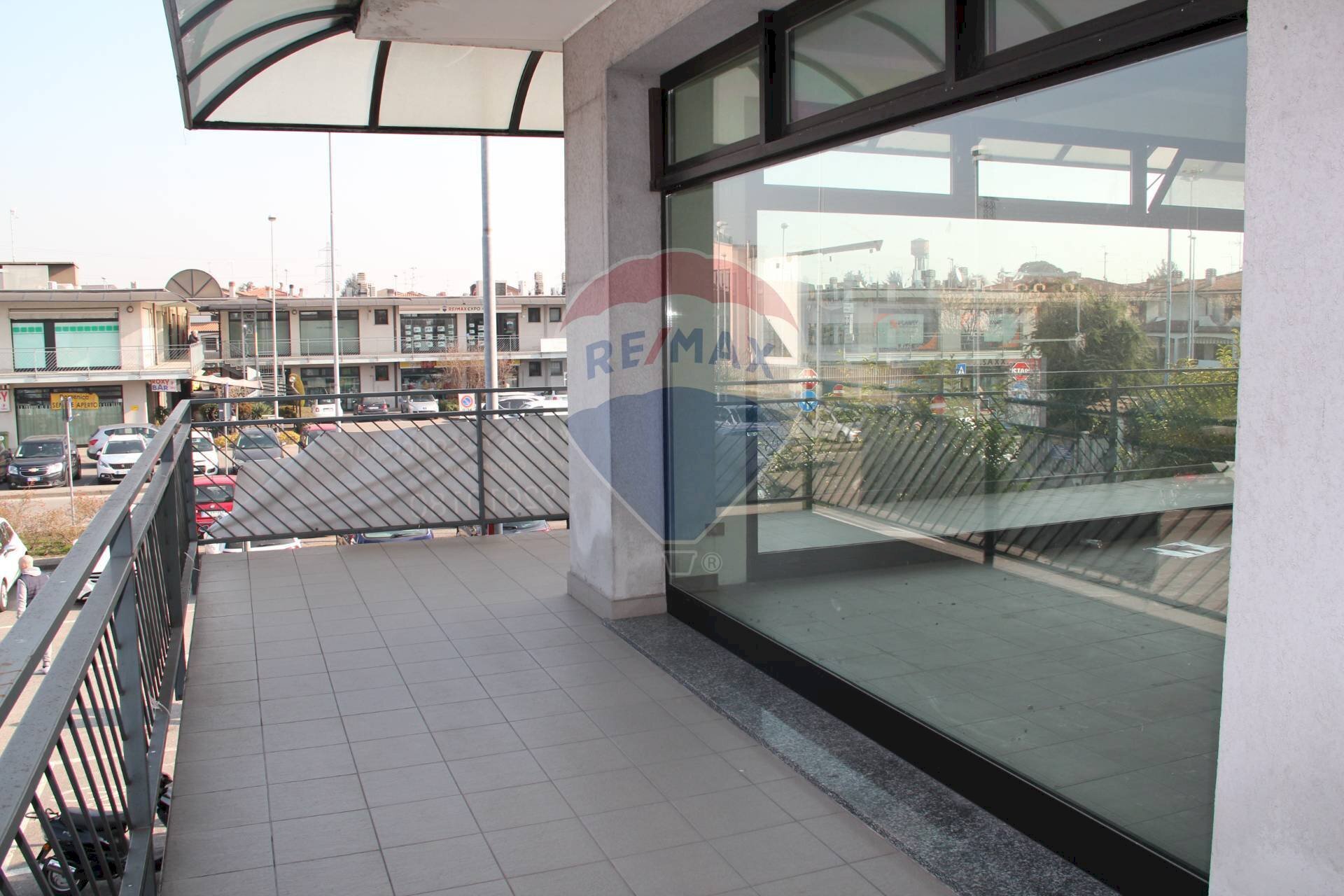 Terrazza - Negozio Via Rodari
 
14, Trezzano Rosa - foto 2