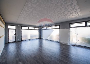 Stanza vuota - Negozio Via Rodari
 
14, Trezzano Rosa - foto 4