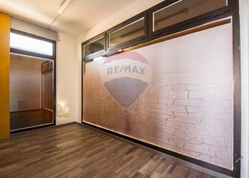 Stanza vuota - Negozio Via Rodari
 
14, Trezzano Rosa - foto 8