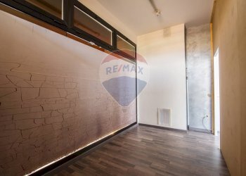 Stanza vuota - Negozio Via Rodari
 
14, Trezzano Rosa - foto 10