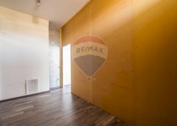 Stanza vuota - Negozio Via Rodari
 
14, Trezzano Rosa - foto 11