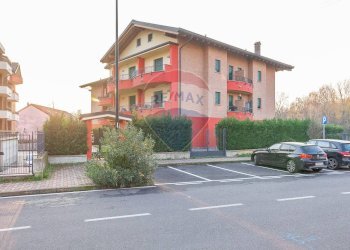 Edificio all\'aperto - Box Via Stradivari
 
7, Limbiate - foto 18