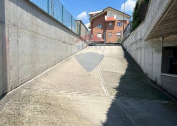 Edificio all\'aperto - Box Via Stradivari
 
7, Limbiate - foto 14