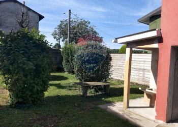 Giardino - Casa indipendente via Soria Vecchia
 
13, Ozzero - foto 8