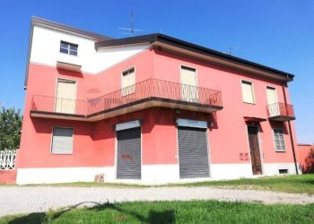 Casa all\'aperto - Casa indipendente via Soria Vecchia
 
13, Ozzero - foto 1