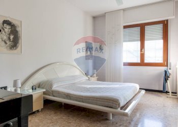 Camera / camera da letto - Three-room apartment VIA A. GRAMSCI
 
19, Agrate Brianza - photo 14
