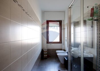 Bagno - Three-room apartment VIA A. GRAMSCI
 
19, Agrate Brianza - photo 15