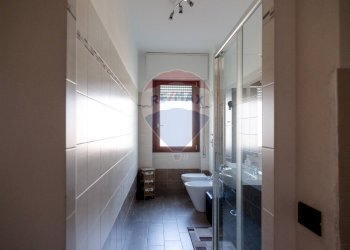 Bagno - Three-room apartment VIA A. GRAMSCI
 
19, Agrate Brianza - photo 16