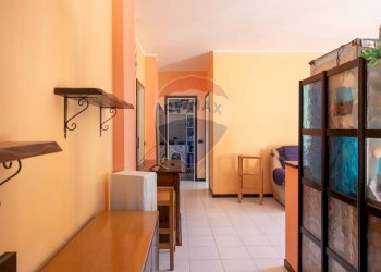 Sala da pranzo - Three-room apartment VIA A. GRAMSCI
 
19, Agrate Brianza - photo 20