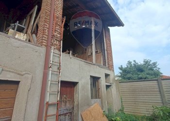 Casa all\'aperto - Rustico via San Remigio
 
59, Busto Garolfo - foto 2