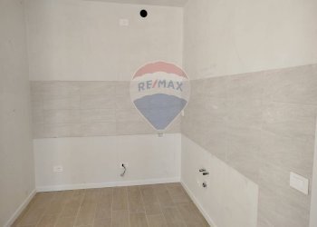 Stanza vuota - Three-room apartment VIA GIOVANNI DI BELLA, Casorate Primo - photo 3