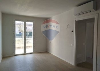 Stanza vuota - Three-room apartment VIA GIOVANNI DI BELLA, Casorate Primo - photo 6