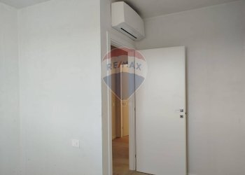Stanza vuota - Three-room apartment VIA GIOVANNI DI BELLA, Casorate Primo - photo 12