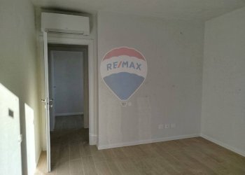 Stanza vuota - Three-room apartment VIA GIOVANNI DI BELLA, Casorate Primo - photo 13