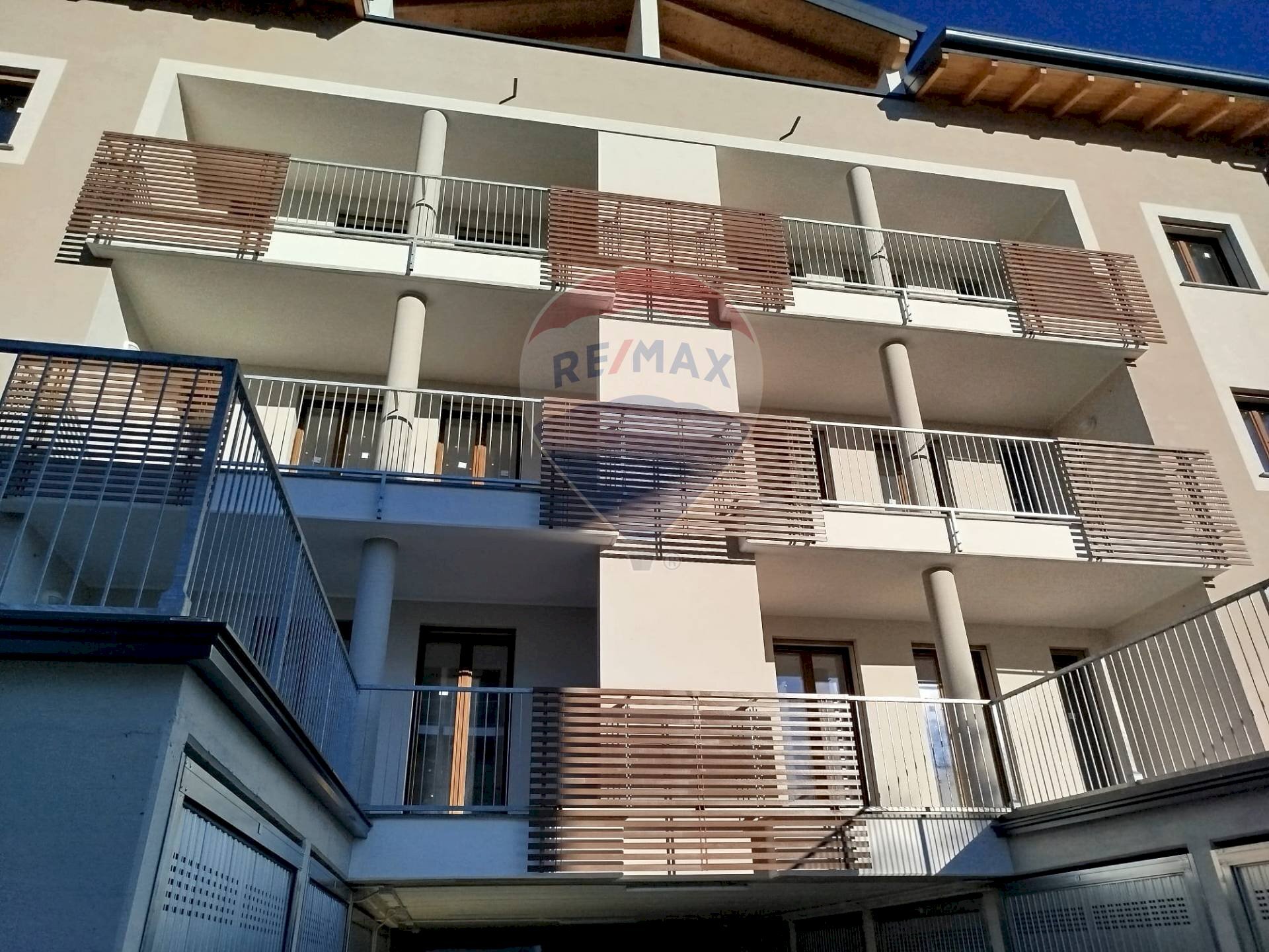 Edificio all\'aperto - Three-room apartment VIA GIOVANNI DI BELLA, Casorate Primo - photo 2