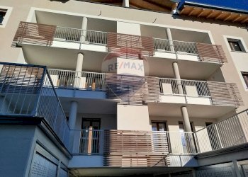 Edificio all\'aperto - Three-room apartment VIA  GIOVANNI DI BELLA, Casorate Primo - photo 2