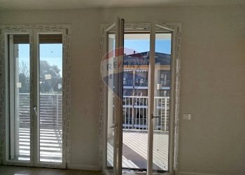 Stanza vuota - Three-room apartment VIA  GIOVANNI DI BELLA, Casorate Primo - photo 15