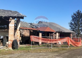 Casa all\'aperto - Rustico località cigliegi selvatici, Bellinzago Novarese - foto 21