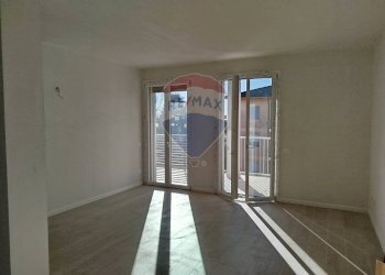 Stanza vuota - Three-room apartment VIA GIOVANNI DI BELLA, Casorate Primo - photo 9