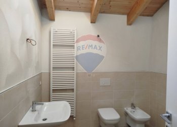 Bagno - Three-room apartment VIA GIOVANNI DI BELLA, Casorate Primo - photo 17