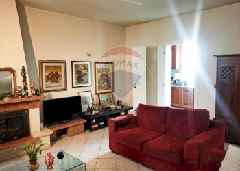 Soggiorno - Casa indipendente Via Graziosi, Tornaco - foto 12