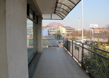 Balcone - Locale Commerciale Via Rodari
 
14, Trezzano Rosa - foto 7