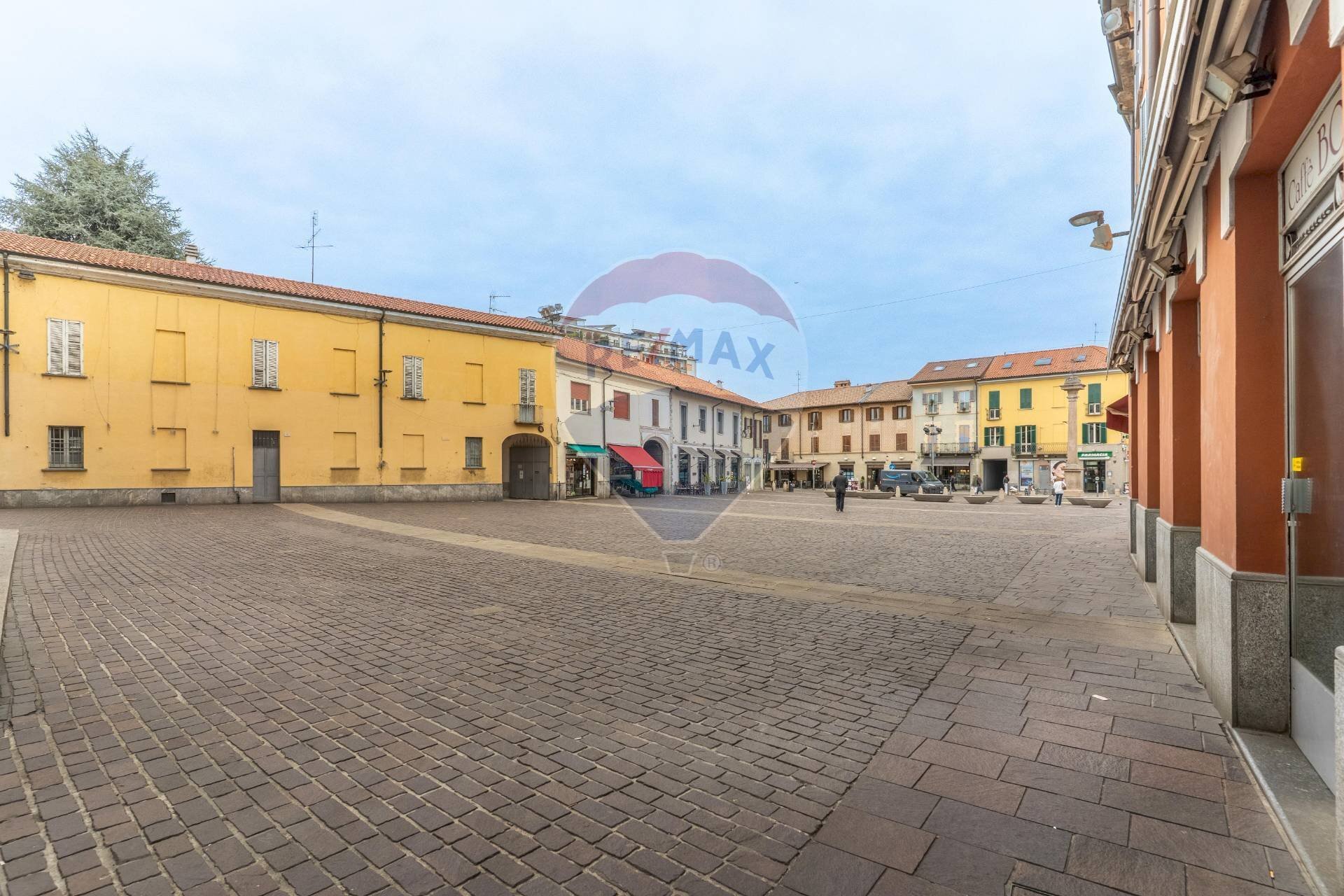 Edificio all\'aperto - Bar Tavola Calda - Fredda Piazza San Vittore
3, Rho - foto 3