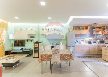 Cucina - Casa semi indipendente Via Montello
 
21, Fagnano Olona - foto 2