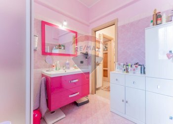 Bagno - Casa semi indipendente Via Montello
 
21, Fagnano Olona - foto 21