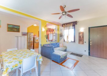 Sala da pranzo - Casa semi indipendente Via Montello
 
21, Fagnano Olona - foto 24