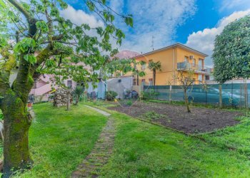 Giardino - Casa semi indipendente Via Montello
 
21, Fagnano Olona - foto 61