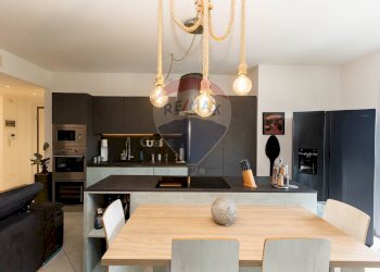 Sala da pranzo - Quadrilocale Via Marconi
 
23, Binasco - foto 1