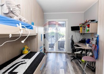 Camera / camera da letto - Quadrilocale Via Marconi
 
23, Binasco - foto 13