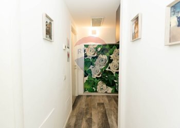 Hall / corridoio - Quadrilocale Via Marconi
 
23, Binasco - foto 26